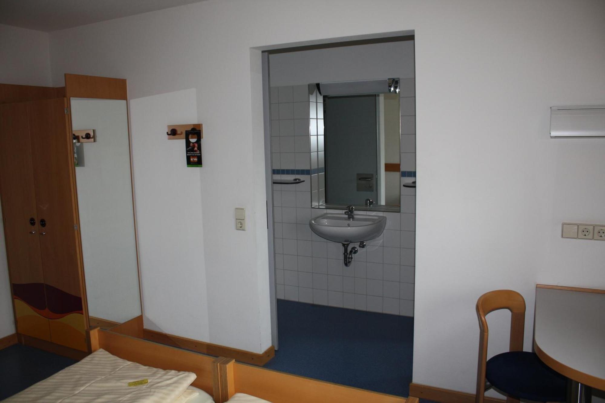 Jugendherberge Stuttgart International Exteriör bild