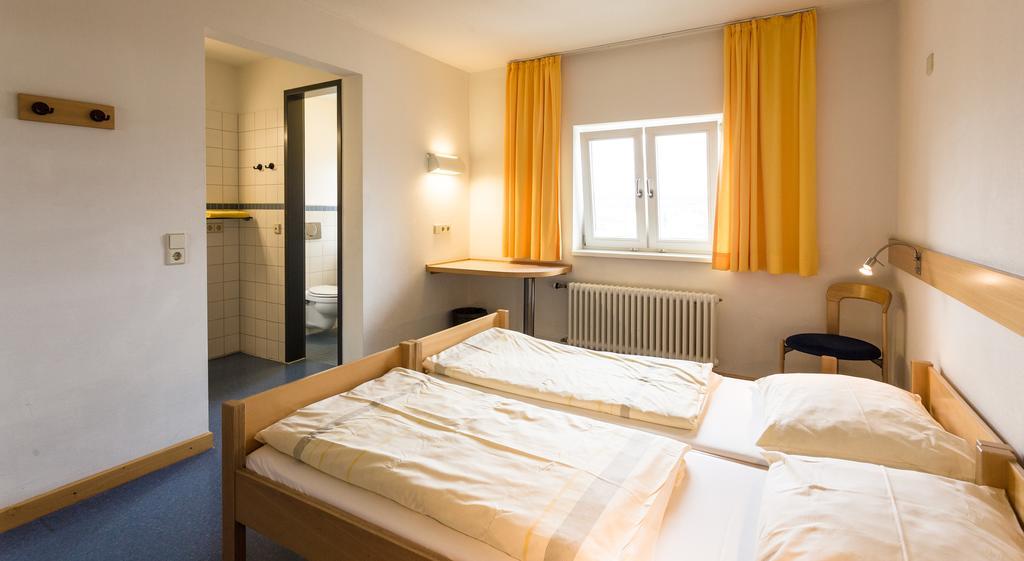 Jugendherberge Stuttgart International Exteriör bild